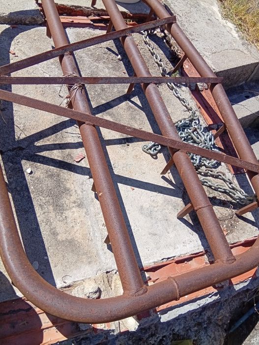 Grande de bicos para trator