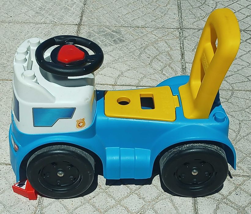 Carrinho andador e/ou Triciclo/carrinho