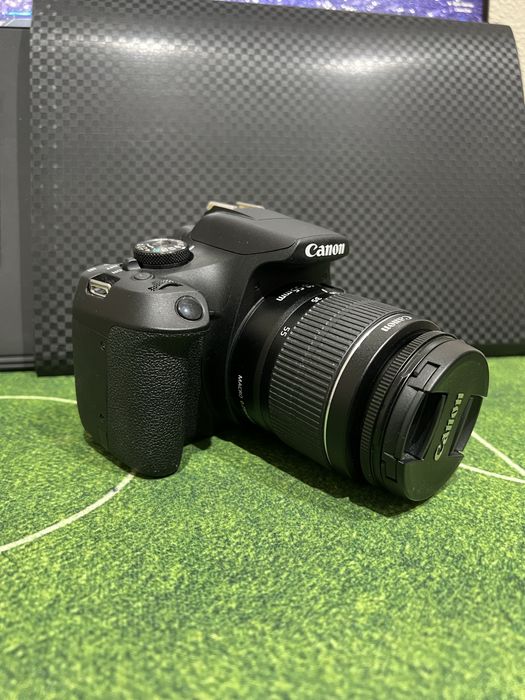 Máquina Fotográfica Canon EOS 2000d