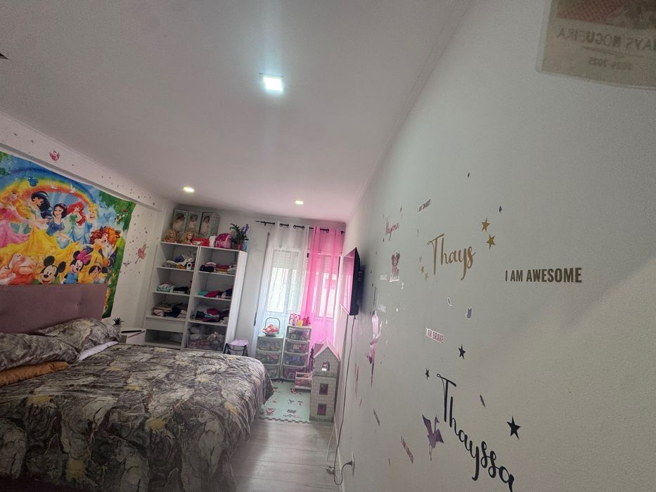 T3 espaçoso cm boa exposição solar