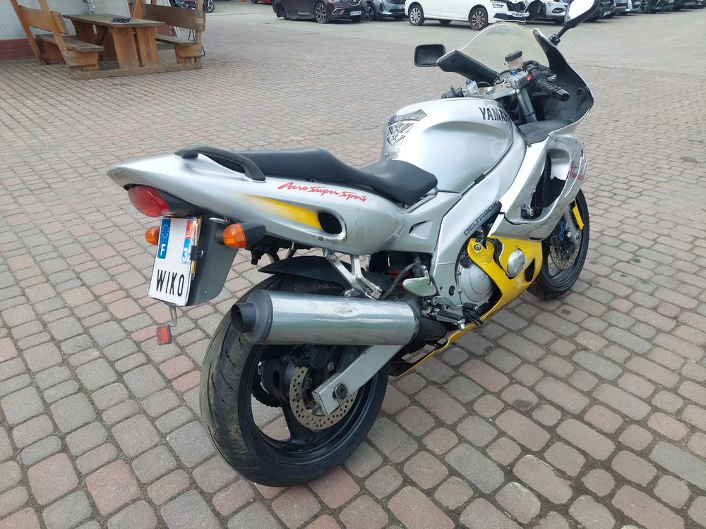 alt