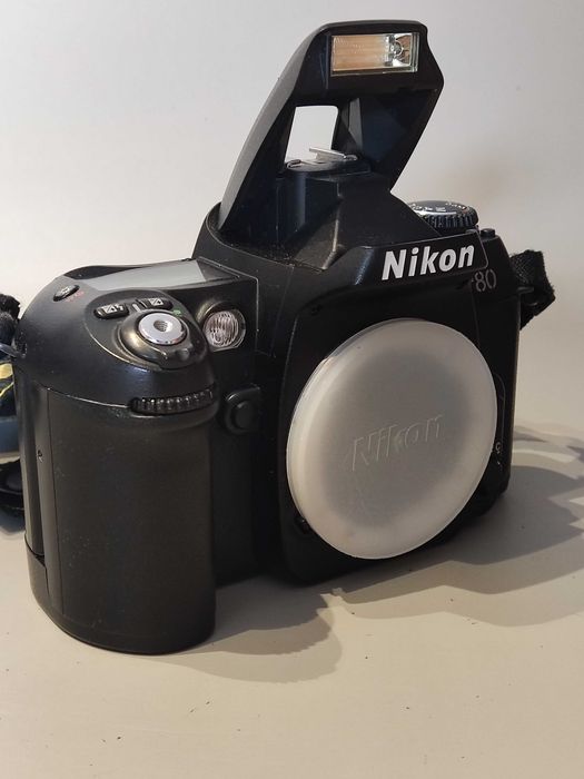 Nikon F80 - Câmara Analógica