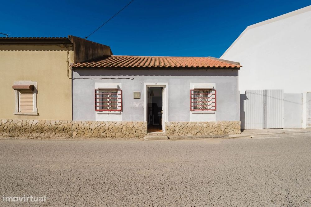 Moradia T2 com Garagem na Bufarda