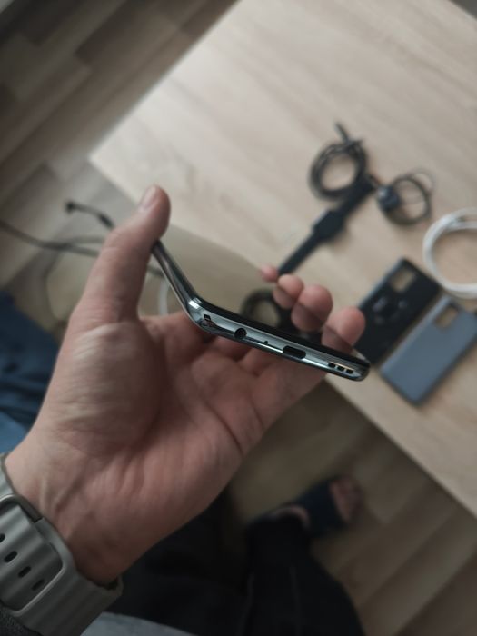 Realme GT Master Edition + Powerbank 8800 mAh + Realme Watch 2 Pro – z