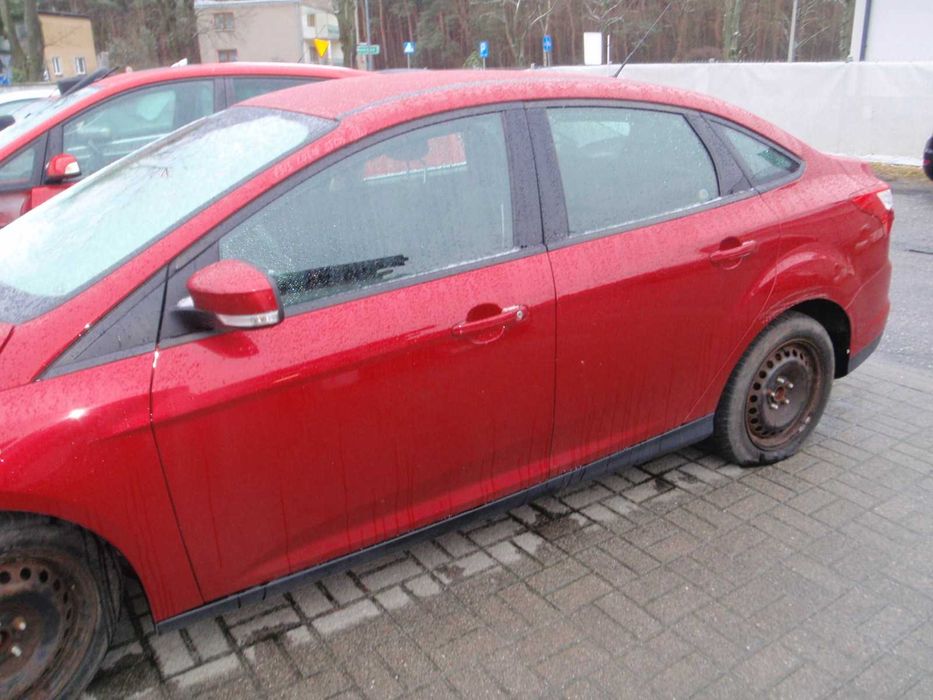 Ford Focus mk3 drzwi lewy przód kolor UB
