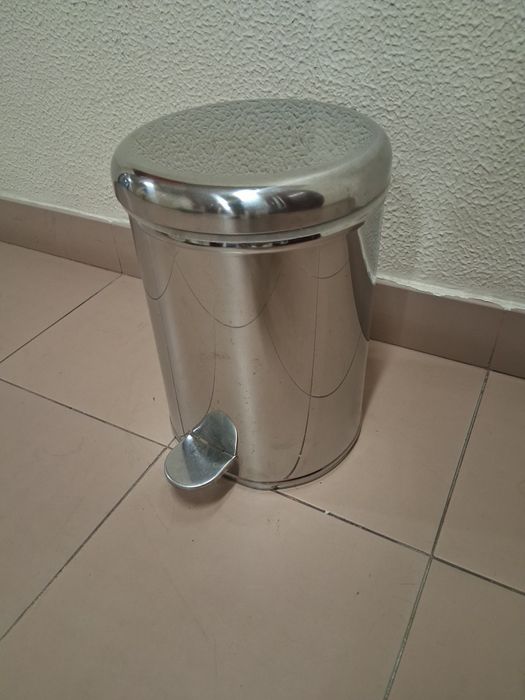 Caixote de Lixo c/ Pedal