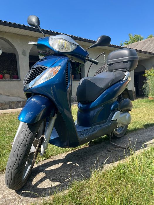 Продам скутор HONDA SH 150