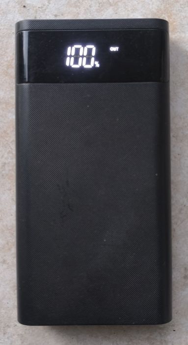 PowerBank 20000 mAh na 6 ogniwach li-ion szybkie ladowanie