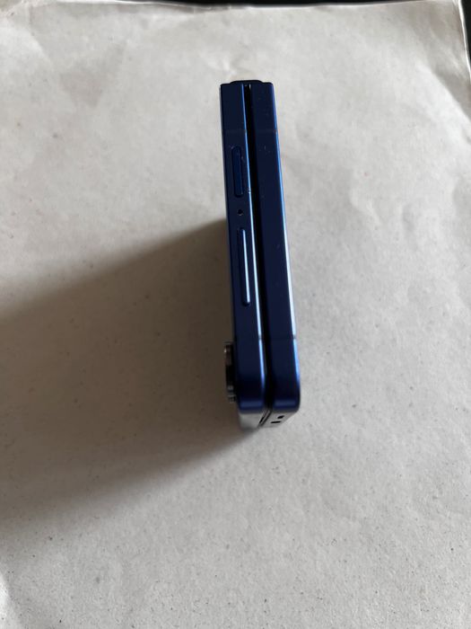 Samsung Galaxy Z Flip7