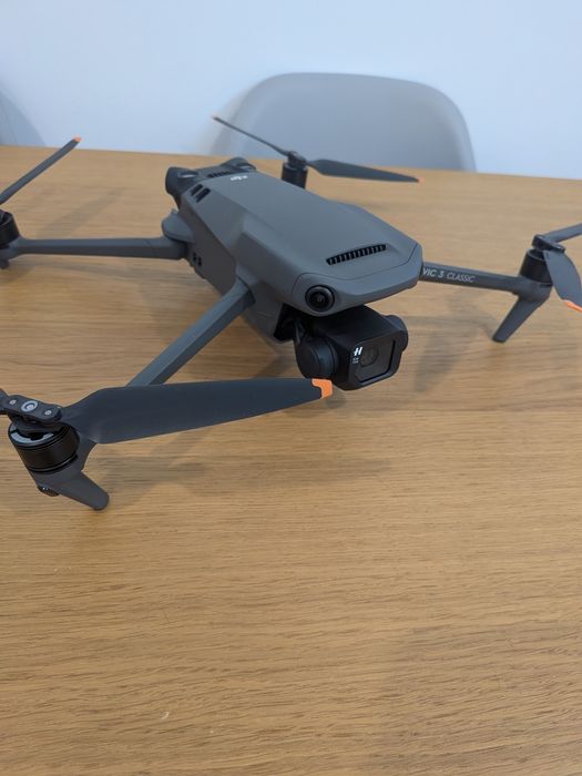 DJI Mavic 3 Classic + 3 Baterias + RC-N1 + Mala Original DJI | ~1h de voo