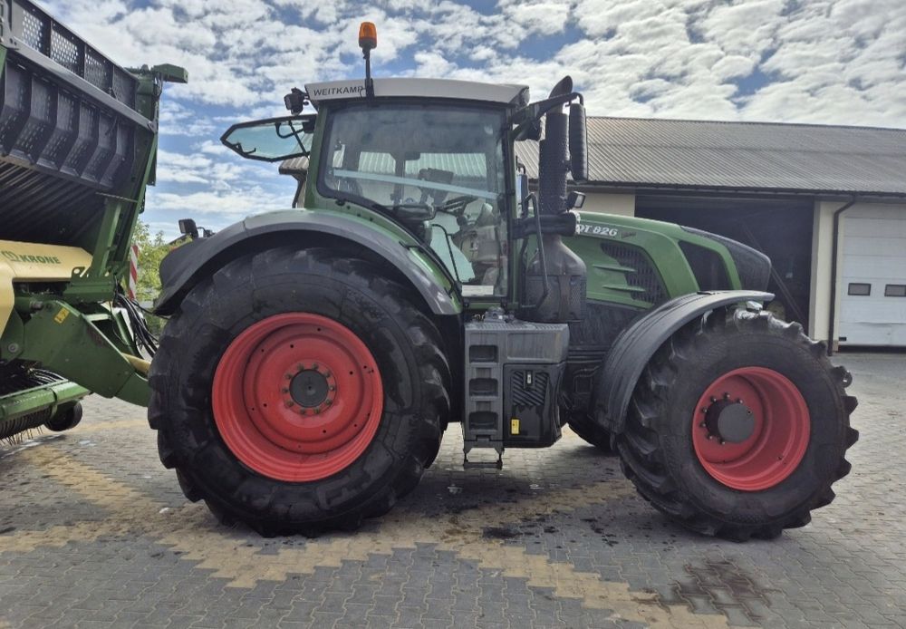 Fendt 826 Profi Plus S4