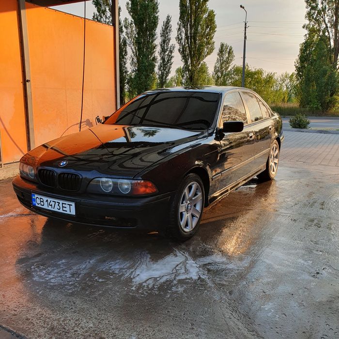 продам чорний bmw e39