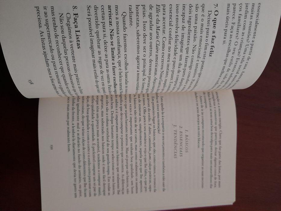 Livro " A arte de saber vestir "