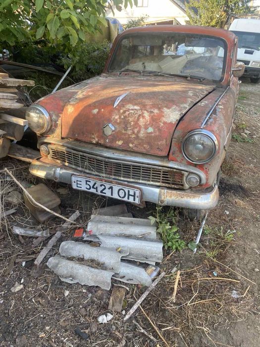 Продам машину москвіч
