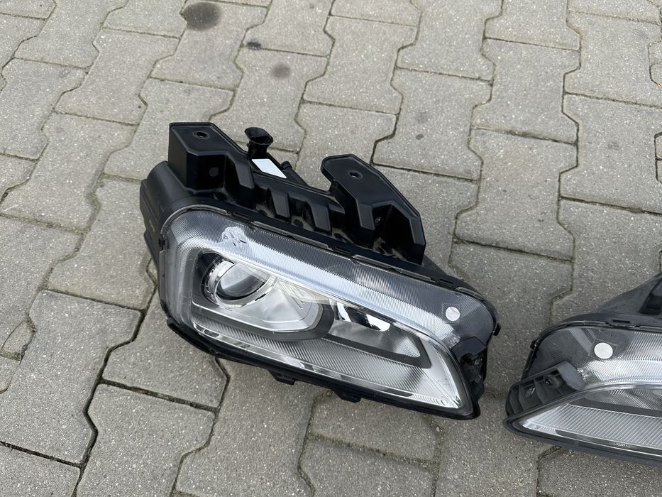 Lampa Prawa Lewa Zwykła Soczewka 8-PIN H7 Hyundai Kona