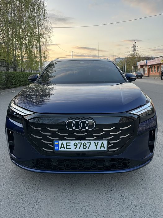 Audi Q-4 etron S-Lain