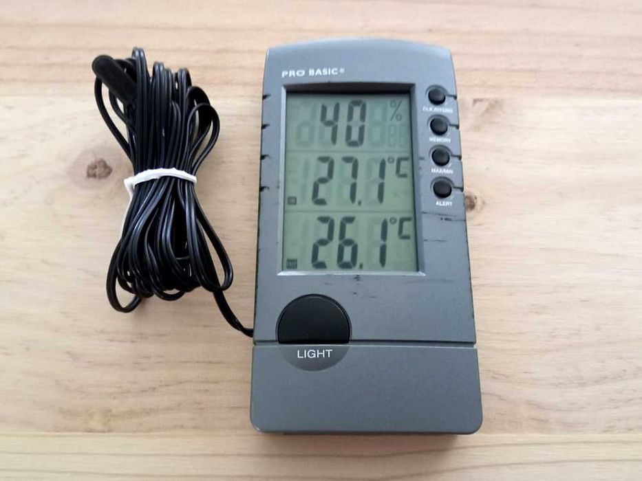 Portable Digital Thermometer - Pro Basic64343219461505122