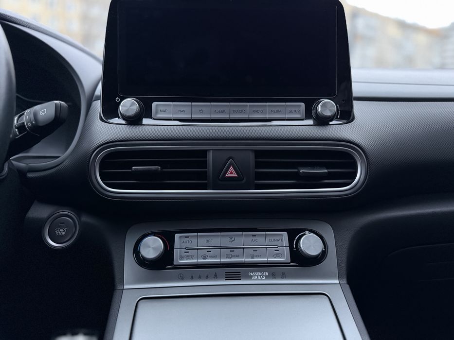 Hyundai Kona Electric 2020р.в, рест,  в комплектації Top+. 64 кВт