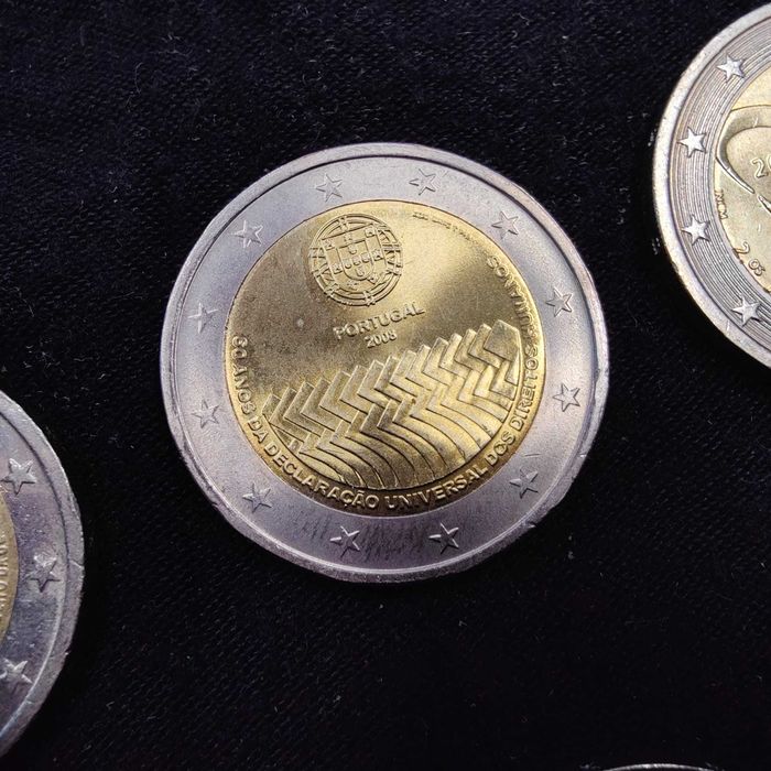Lote de 10 Moedas Comemorativas de 2 Euros de Portugal