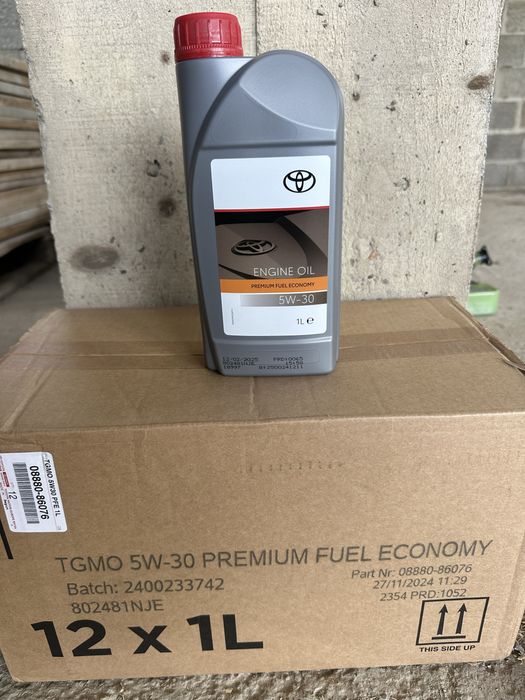 Оригінальне Масло Toyota premium