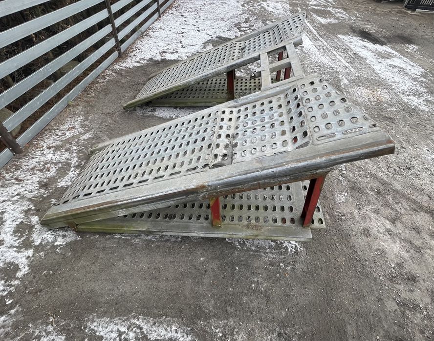 Najazd samochodowy rampa cięzarowa