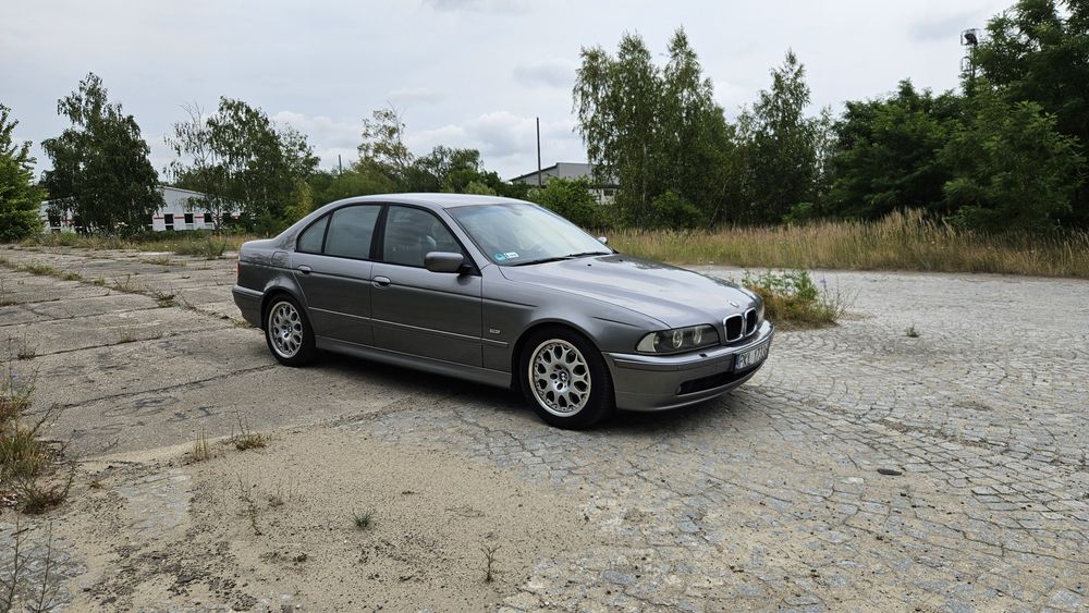 Bmw e39 2002r 2.5 benzyna