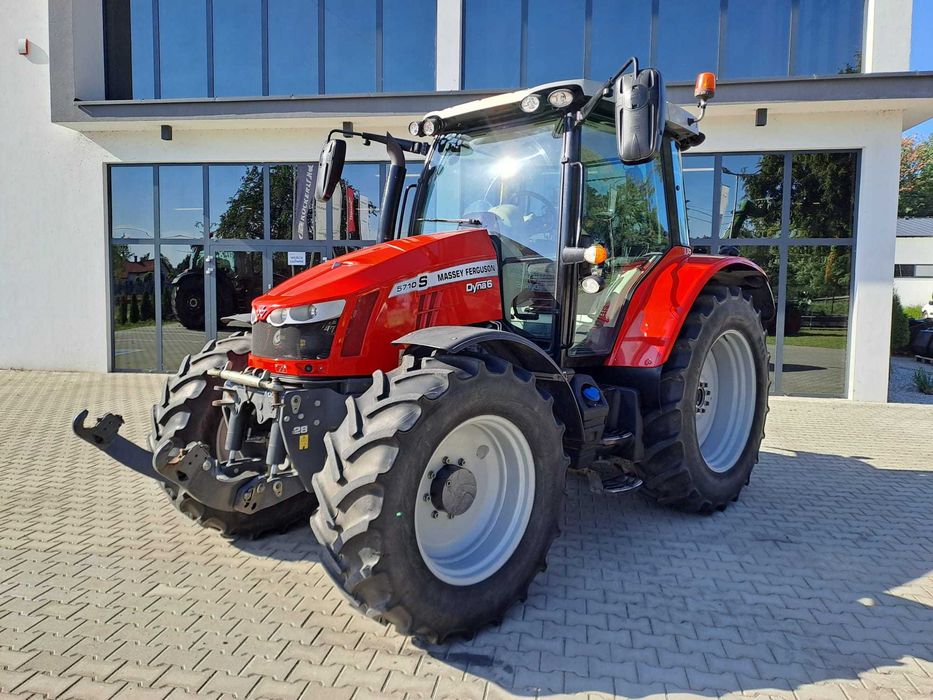 Ciągnik Massey Ferguson 5710S