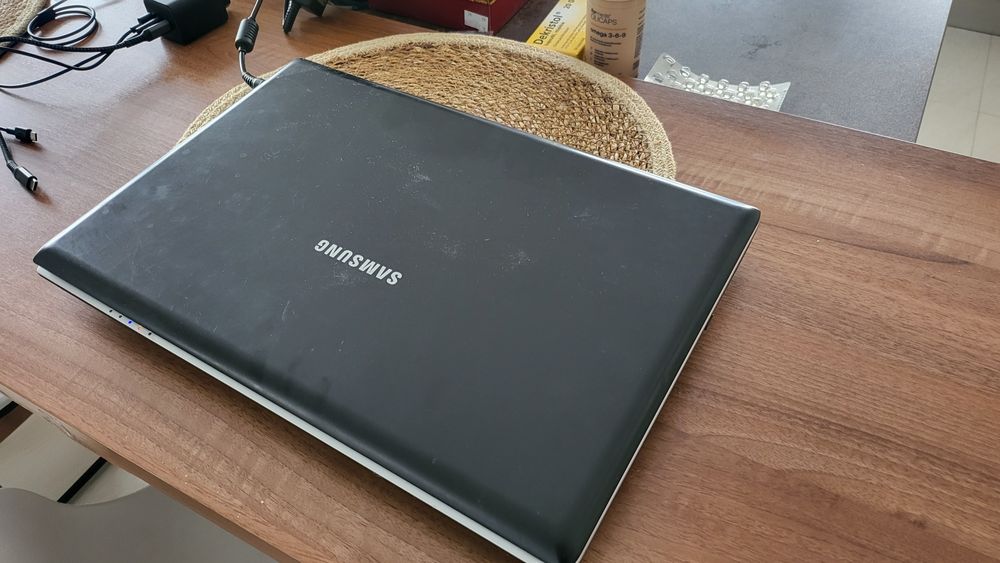 Laptop Samsung R519 ładowarka +windows