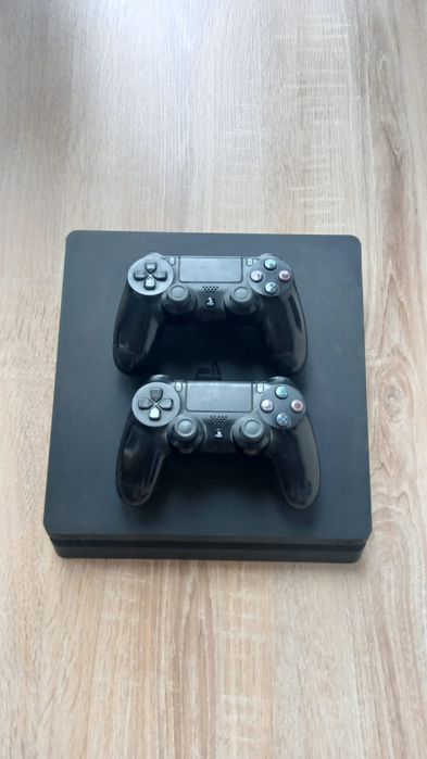 PlayStation 4 Slim 1TB  PS4 konsola pad