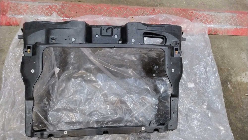 Телевізор/передня панель Ford Explorer 2016-19