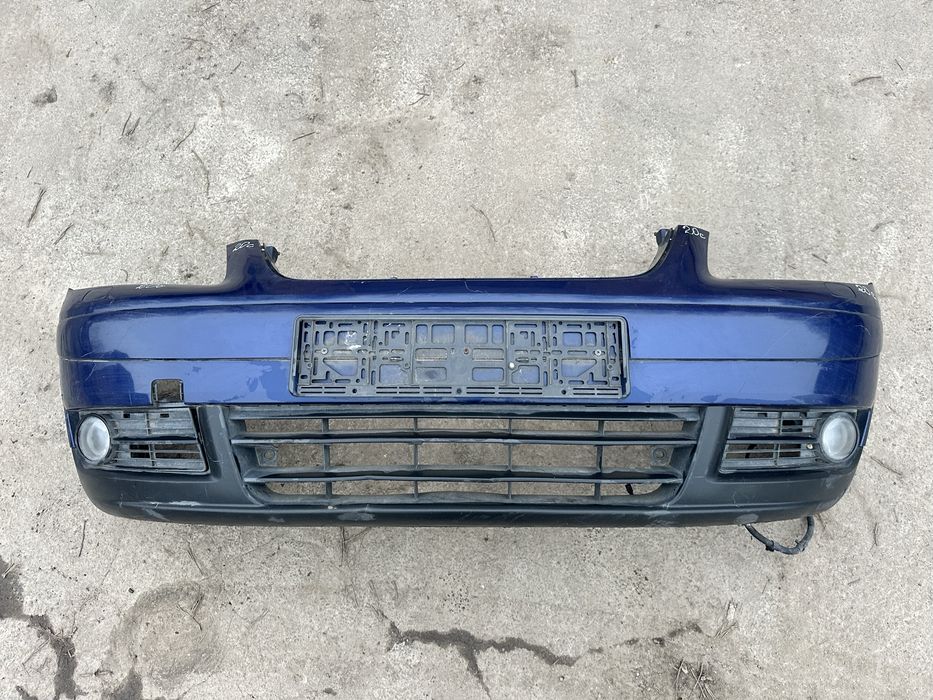 Передній бампер Фольксваген Туаран 1 Volkswagen Touran I 2003-2006