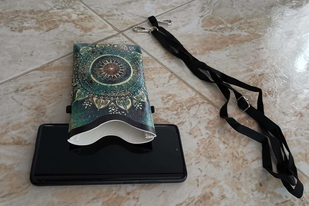 Etui torebka np na smartfon okulary