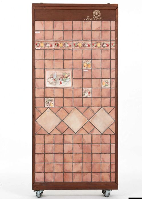Peça única em azulejo 200 x  92,50 cm