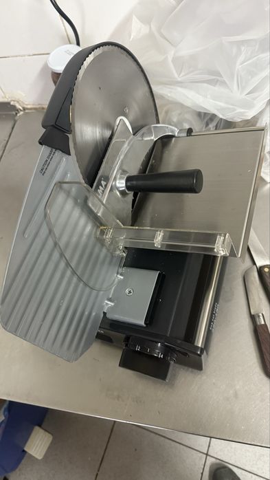 Maquina de cortar fiambre