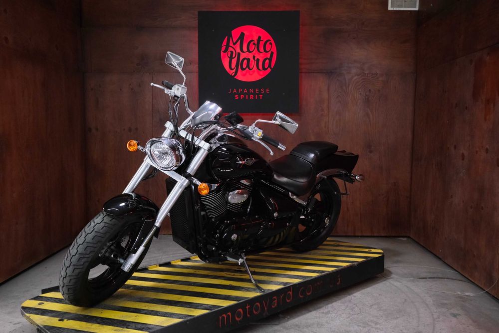 Suzuki Boulevard 800 із Японії