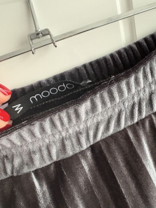 Spodnica plisowana plus 3 ciuchy gratis