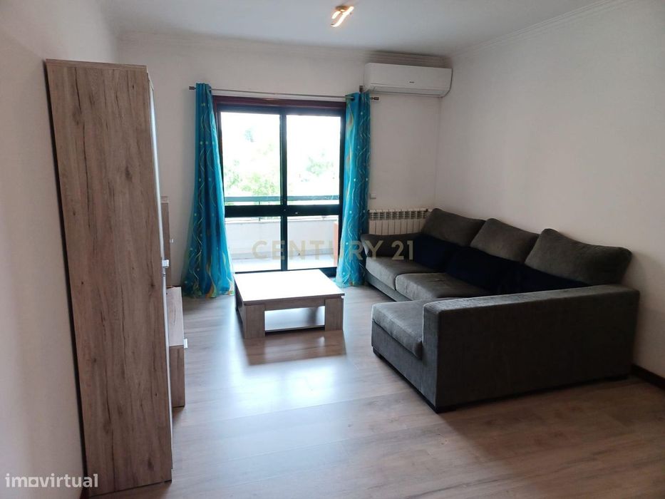 Apartamento T2 Urbanização Vilabeira, Repeses, em Viseu