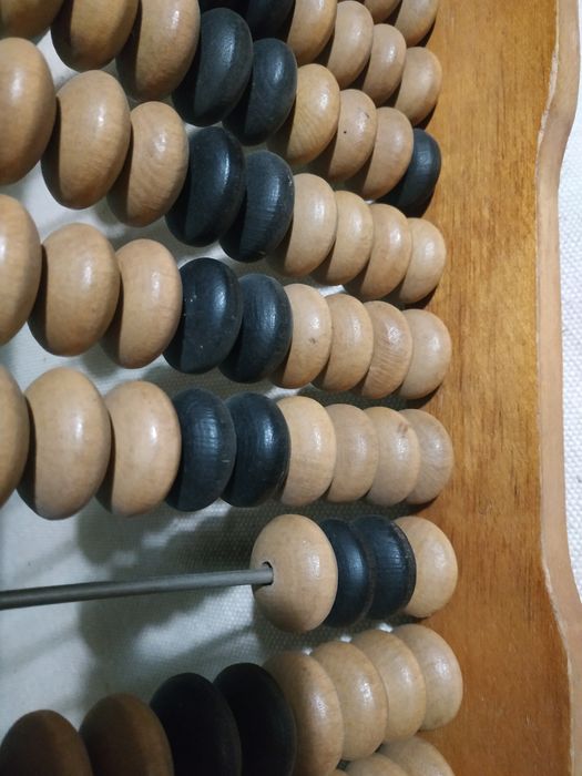 Картини на підрамнику,рахівниця дерев'яна