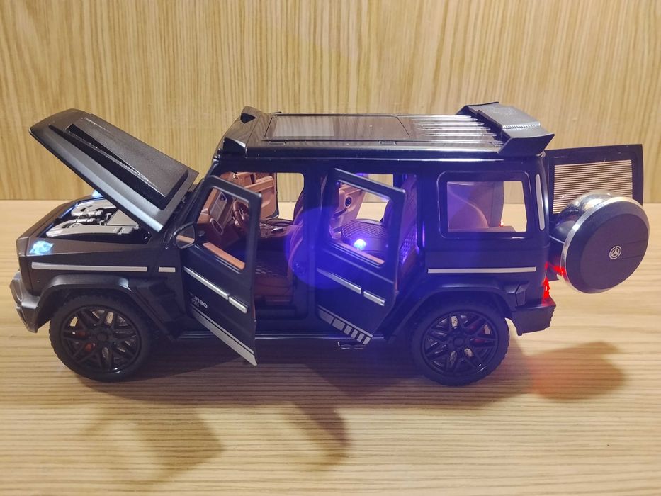Модель Mercedes-Benz Brabus G-klass 1:24 автоэксперт металл свет звук инерция Мерседес Мерс Гелик Брабус машинка