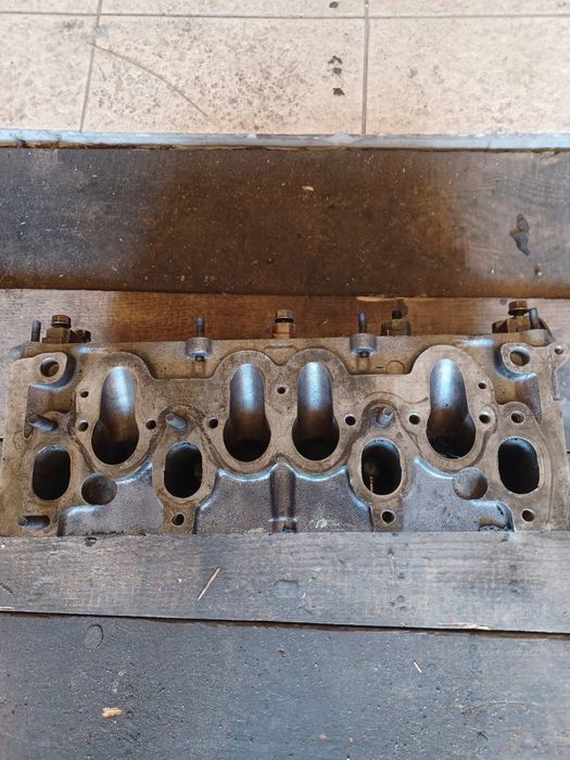 Головка блока 2e 8кл  vw b3 b4