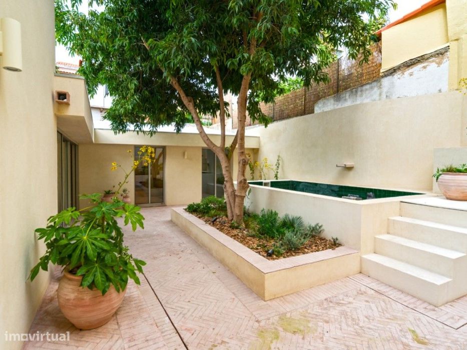 Apartamento T4 na Rua do Telhal