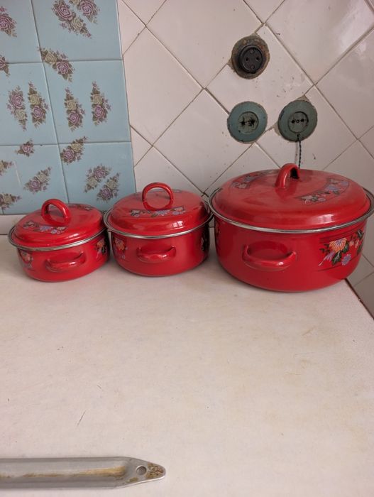 Продам посуду в хорошем состоянии