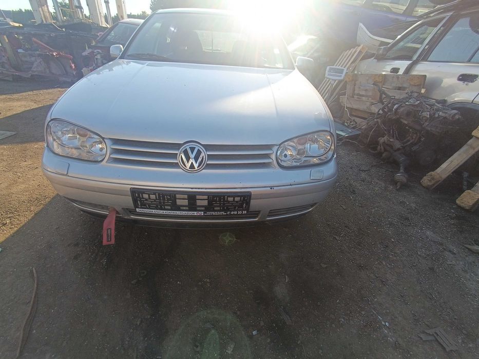 VW Golf 4 na części