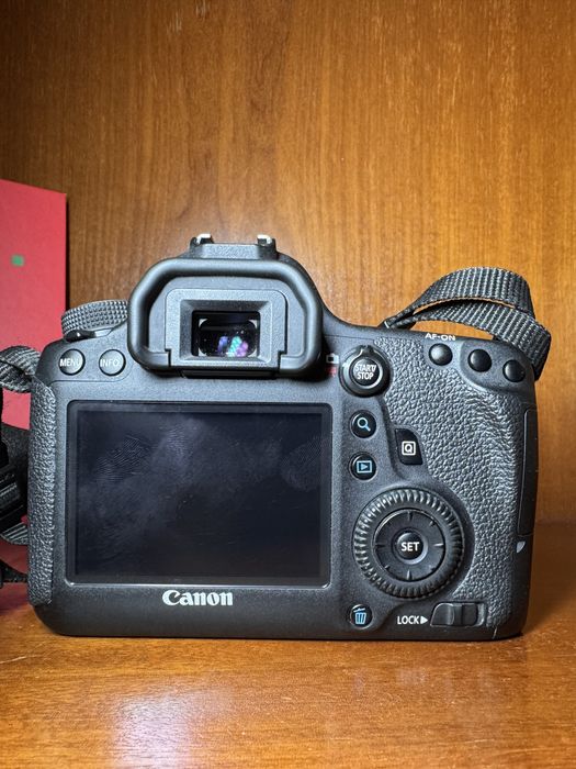 Фотоапарат Canon 6d
