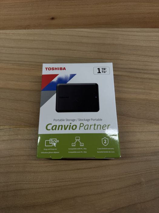 Зовнішній жорсткий диск 2.5" 1TB Toshiba Canvio Partner