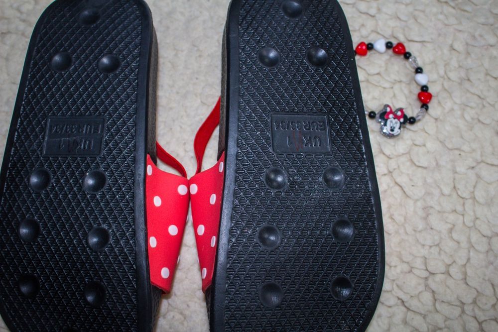 Шлепанцы на девочку Minnie Mouse