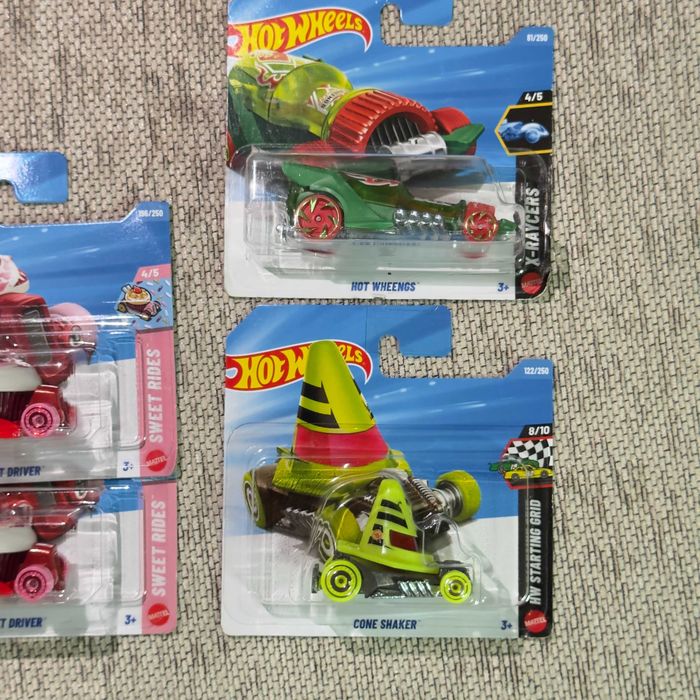 Hot Wheels Treasure Hunts (Selados)