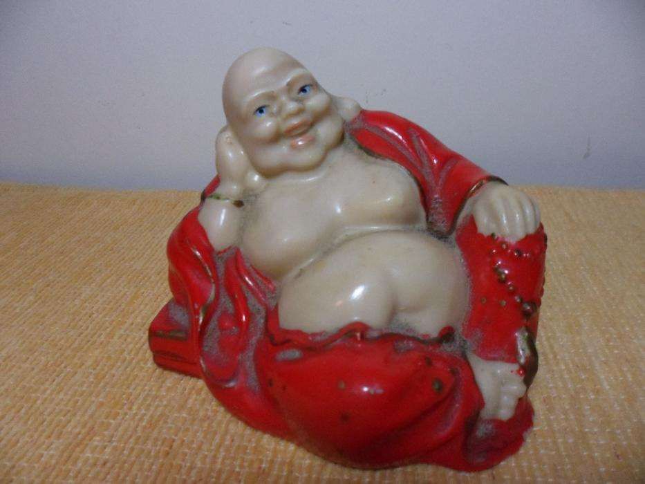 Budas em marfinite