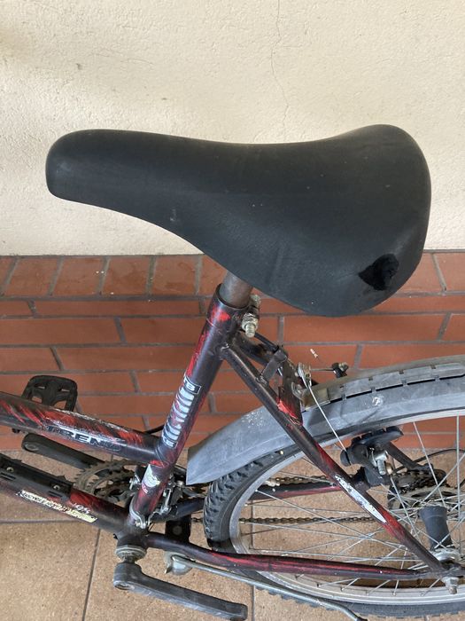 Rower miejski bordowy