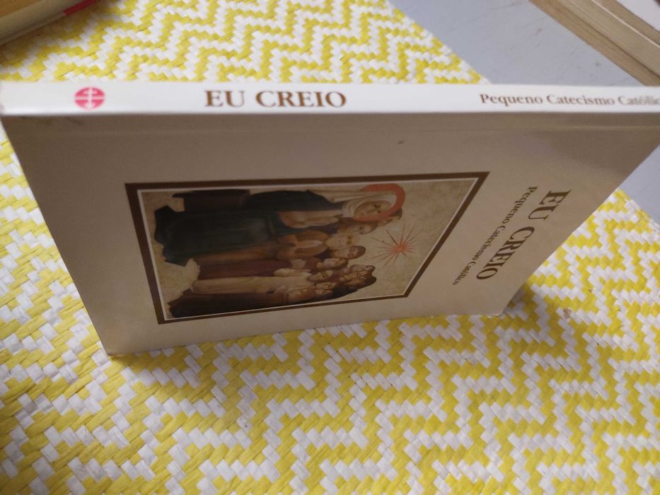 EU CREIO - Pequeno Catecismo Católico